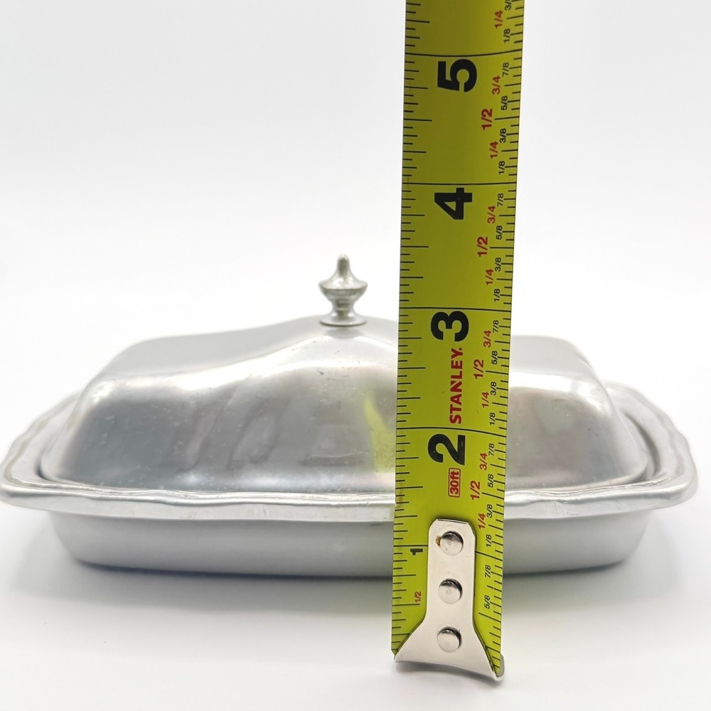 Wilton Armetale Butter Dish Silver RWP Cast Aluminum Scalloped Good Condition - Picture 9 of 10